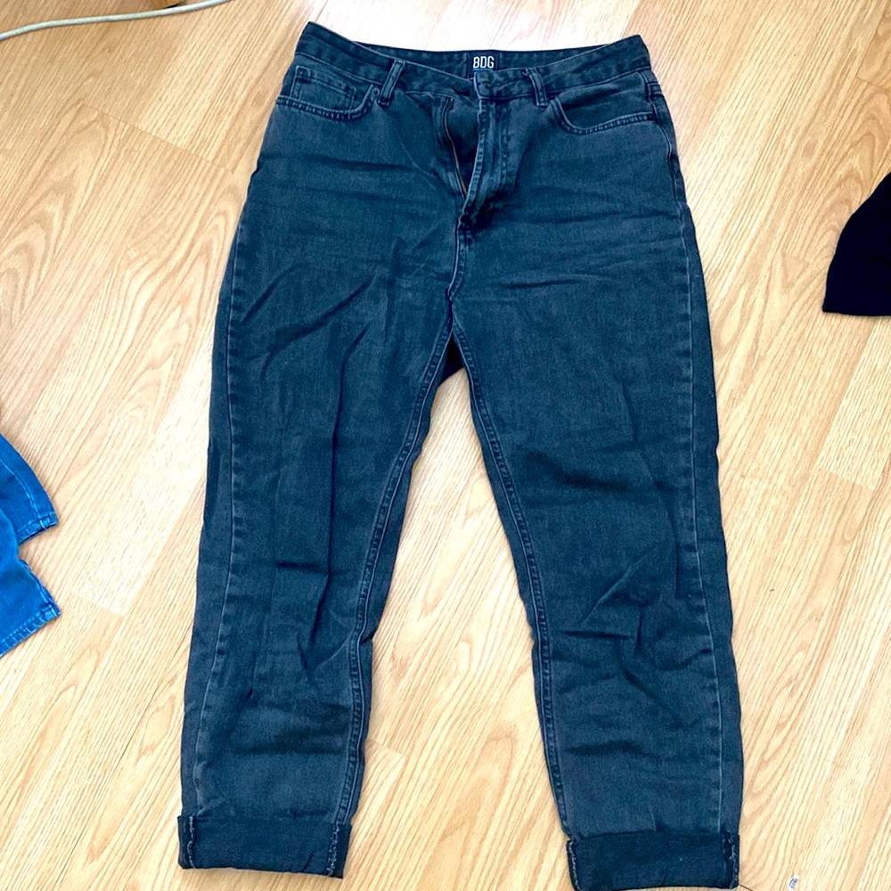 Black mom jeans